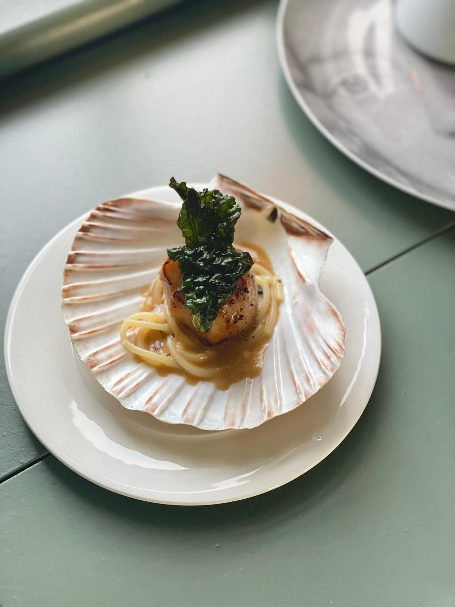 Monkstadt 1745 Restaurant With Rooms Портри Екстериор снимка